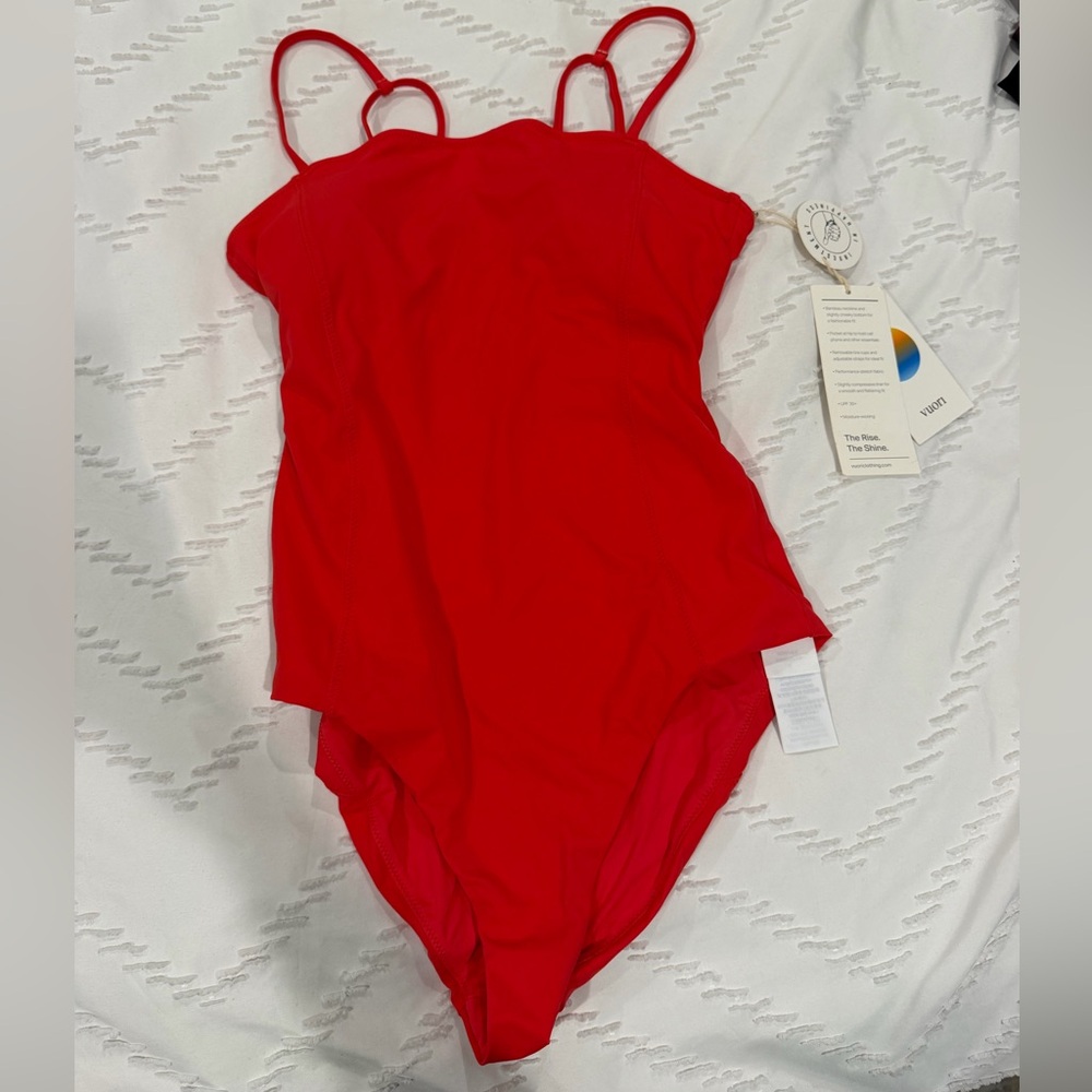 Vuori Dune One-Piece Swimsuit - XS Vermillion